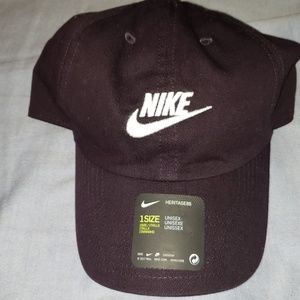Nike futura h86 dad hat plum dark purple NWT